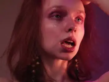 Chaturbate Live Sex Cam of ginger_hugs