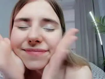 Chaturbate Sex Chat of l1a_petite