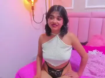 Chaturbate Live Sex Cam of velvet_giirll