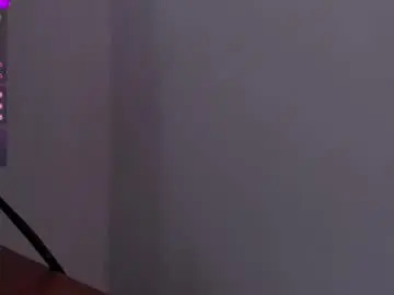 Chaturbate Free Porn Cam of evelynhoward23