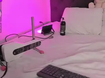 Chaturbate Nude Webcam of evelynhoward23
