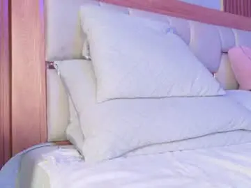 Chaturbate Live Sex Cam of _natasha18_