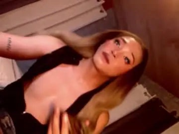 Chaturbate Live Sex of tina_allure