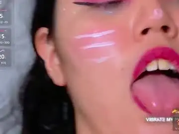 Chaturbate Best live sex cam show of melaniecooperr