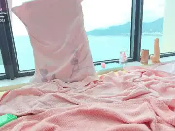 Chaturbate Sex Cam of mina_moons