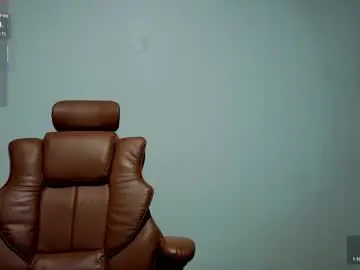 Chaturbate Live Sex of aron_steel04