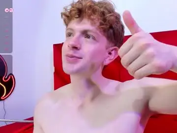Chaturbate Sex Cam of chris18red