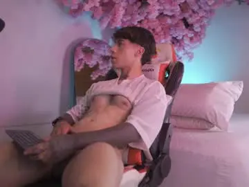 Chaturbate Live Sex Cam of dwayne_xx