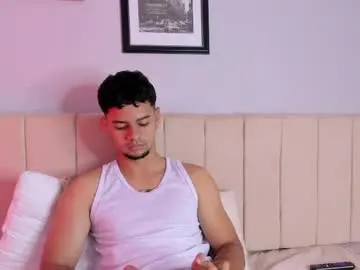 Chaturbate Watch Live Sex Cams of logan_9_