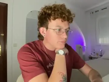 Chaturbate Best live sex cam show of anddres_boss