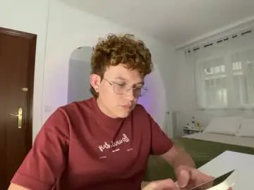 Chaturbate Watch Live Sex Cams of anddres_boss