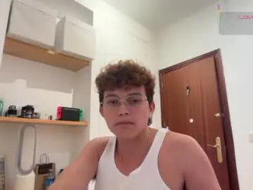 Chaturbate Watch Live Sex Cams of anddres_boss