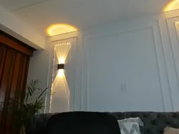 Chaturbate Watch Live Sex Cams of auravg