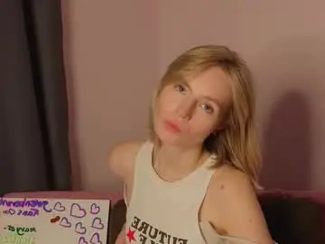 Chaturbate Live Sex Cam of gwenkevwitch