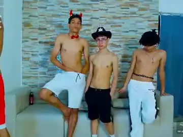 Chaturbate Live Sex of kinkyhousexxx