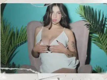 Chaturbate Live Sex Cam of _littlecherryy_