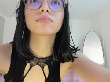 Chaturbate Free Porn Cam of zenith_glow