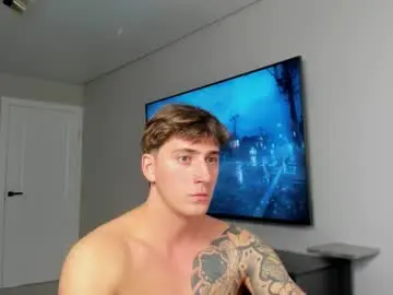 Chaturbate Live Sex Cam of krishort