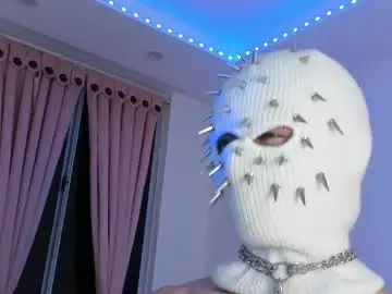 Chaturbate Nude Webcam of maiky_cooper01