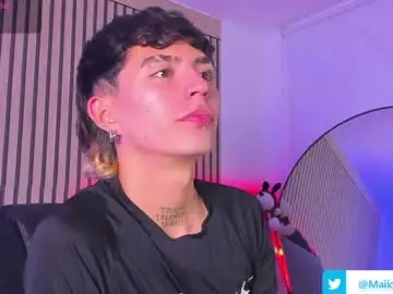Chaturbate Free Live Porn of maiky_cooper01