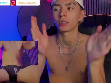 Chaturbate Free Porn Cam of maiky_cooper01