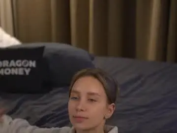 Chaturbate Live Sex of 2girls_1dream