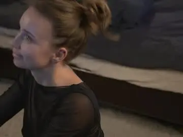 Chaturbate Live Porn of 2girls_1dream