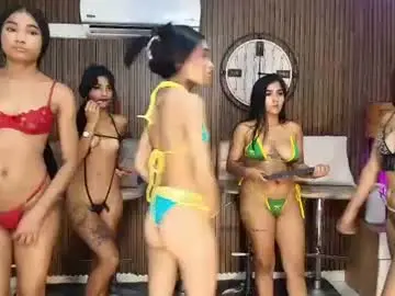 Chaturbate Live Sex Cam of canelasquirtxxx