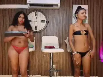 Chaturbate Watch Live Sex Cams of canelasquirtxxx