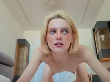 Chaturbate Free Live Porn of evangel111