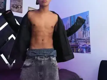 Chaturbate Free Porn Cam of kai_storm7