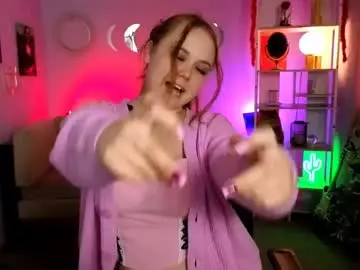 Chaturbate Live Sex Cam of lucy_shy3