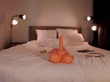 Chaturbate Adult Video Chat of wow_peach_girl