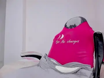 Chaturbate Live Sex Cam of xtalianahotx