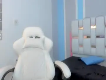 Chaturbate Live Sex Cam of andykings_1