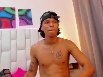 Chaturbate Sex Chat of andykings_1