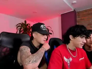 Chaturbate Live Porn of handsomeboys19