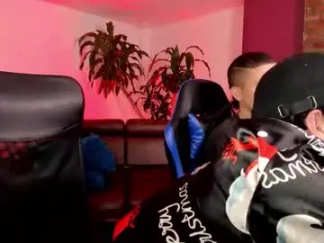 Chaturbate Adult Webcams of handsomeboys19