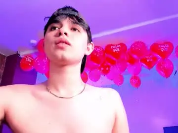 Chaturbate Private Sex Chat of handsomeboys19