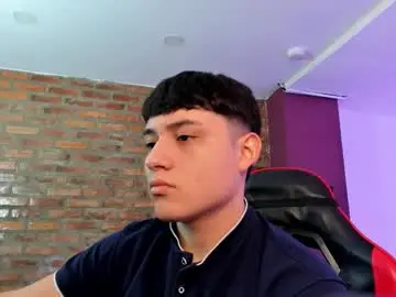 Chaturbate Adult Webcams of handsomeboys19