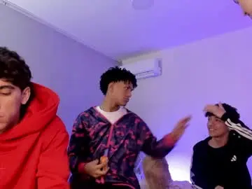 Chaturbate Live Porn of handsomeboys19