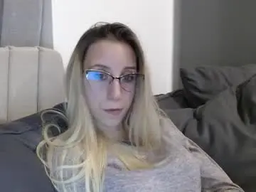 Chaturbate Sex Cam of barelylegalblondy