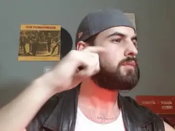 Chaturbate Adult Webcams of hairyrobxxx