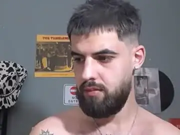 Chaturbate Free Live Porn of hairyrobxxx