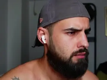 Chaturbate Adult Video Chat of hairyrobxxx