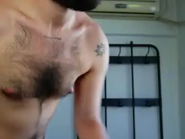 Chaturbate Live Porn of hairyrobxxx