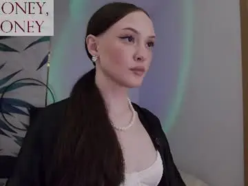 Chaturbate Free Porn Cam of sirenaswhisper