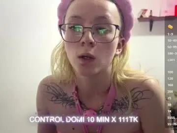 Chaturbate Live Sex Cam of cloe_five