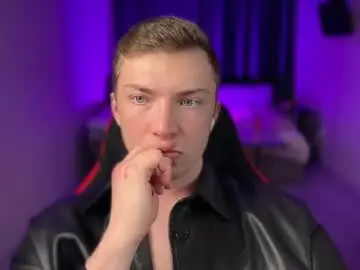 Chaturbate Free Live Porn of eva_iron