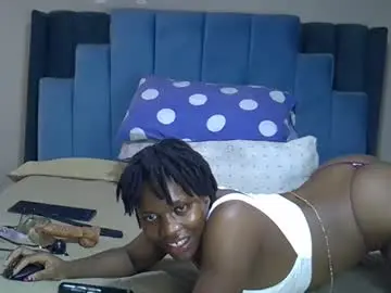 Chaturbate Free Porn Cam of melanin_moon